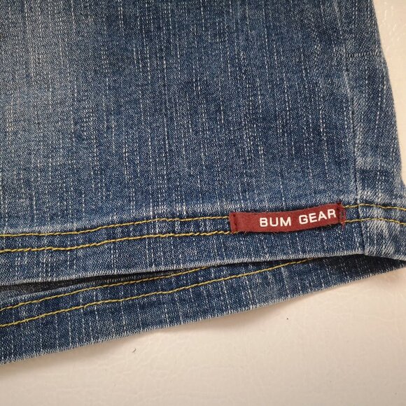 Bum Equipment Ladies Size 8 Denim Medium Wash Straight Fit Jean Shorts - Picture 7 of 13